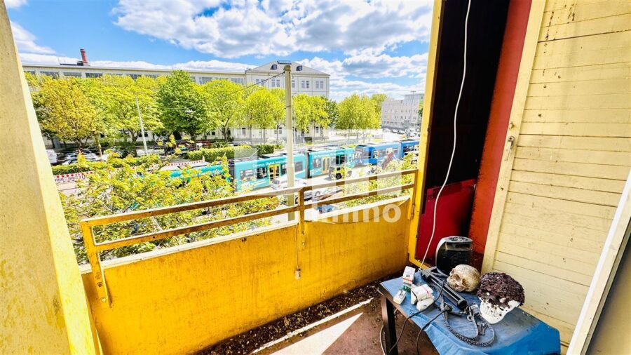 Lukratives Immobilienpaket: 5 Wohnungen / Apartments in Uninähe mit Tiefgaragenstellplätzen - WE36 Balkon